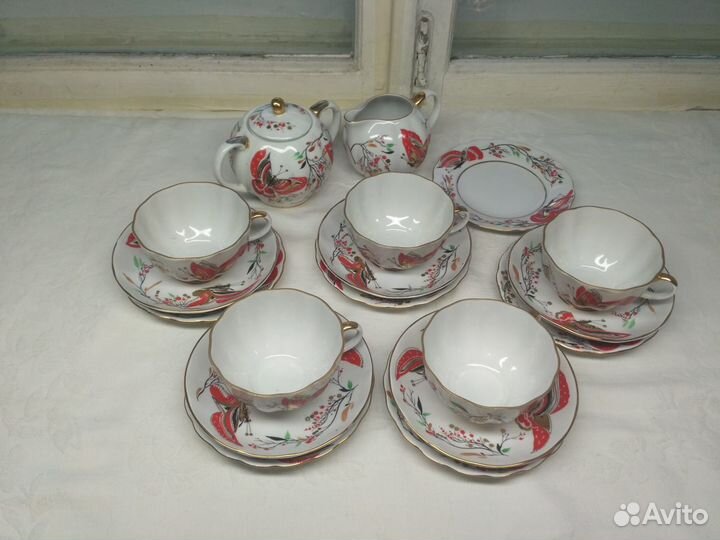 Чайный фарфоровый сервиз