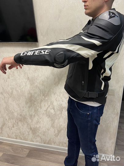 Мотокуртка dainese 52