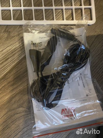 Автомобильный холодильник AVS