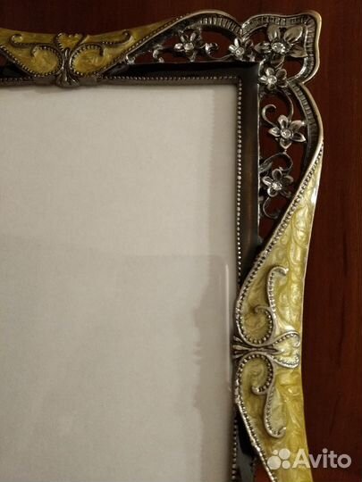 1.Рамка для фото. Новая 2.Стаканы. Новые