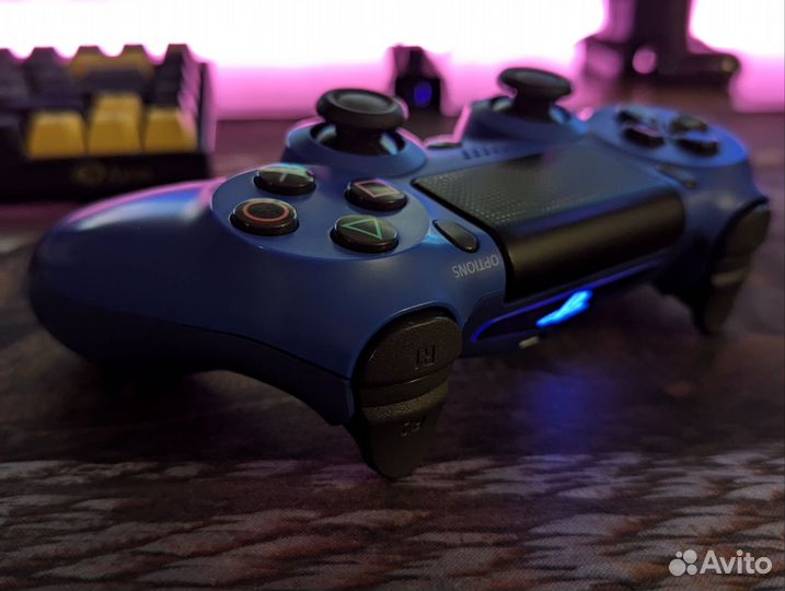 Геймпад Dualshock 4