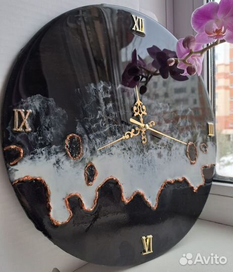 Часы настенные смола подарок 8 марта