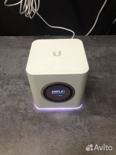 Роутер Amplifi AFI-R