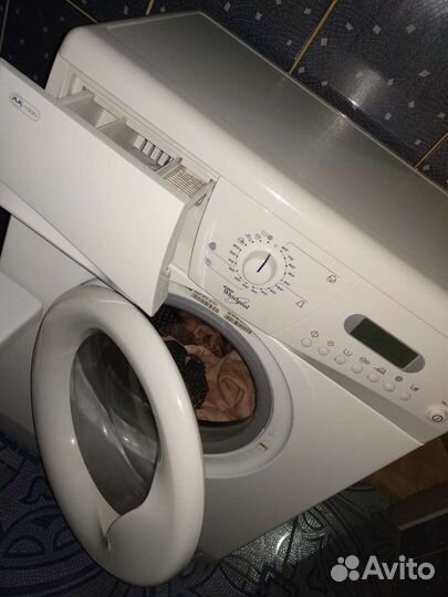 Стиральная машина (узкая)автомат бу