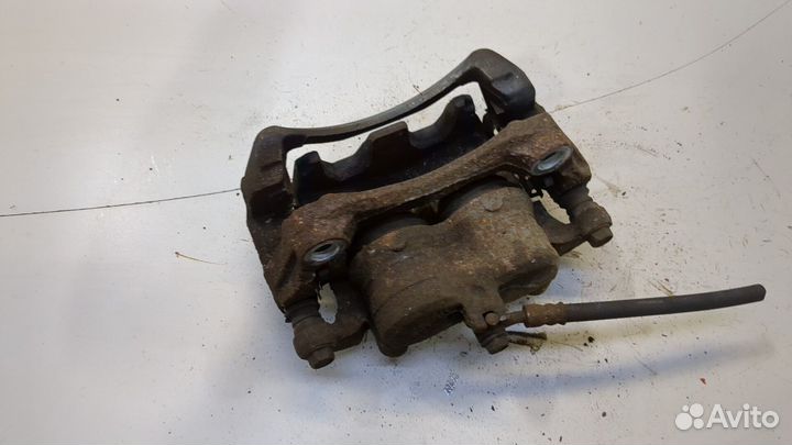 Суппорт левый передний Nissan Leaf 2017, 2019