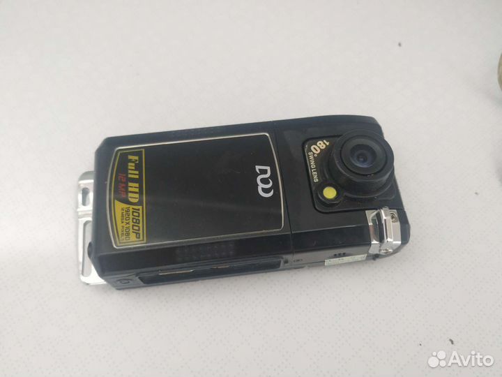 Автомобильный видеорегистратор (не рабочий)