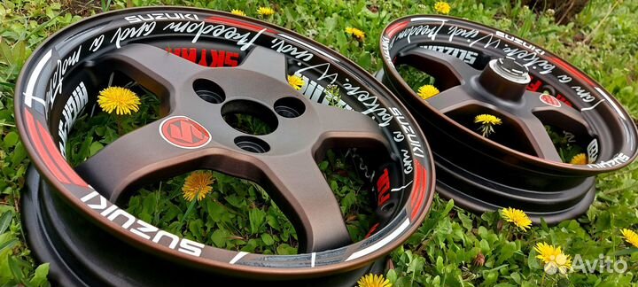 Наклейки на мотоцикл