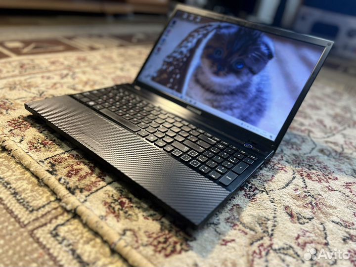 Игровой Ноутбук Samsung core i5/10гб/ssd/GT520MX