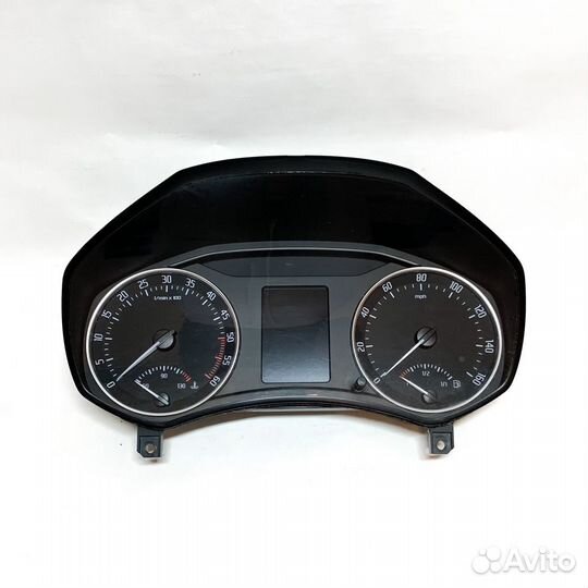 Панель приборов на Skoda Octavia A5