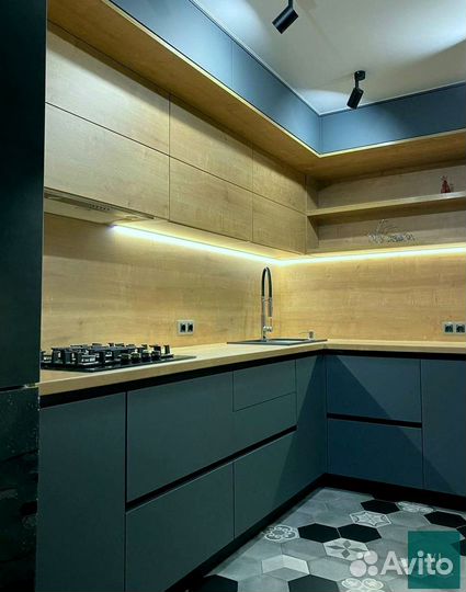 Красивый гарнитур для кухни