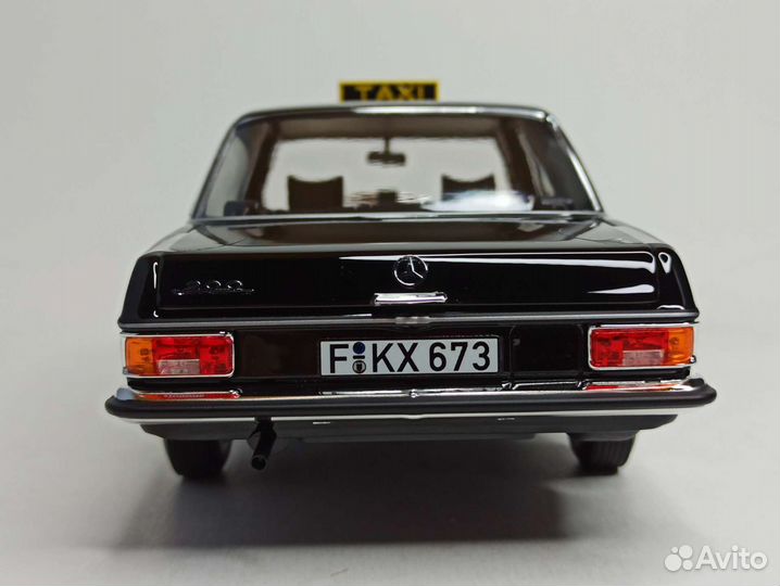 Mercedes 200 Taxi W114/W115 1968 Norev 1:18