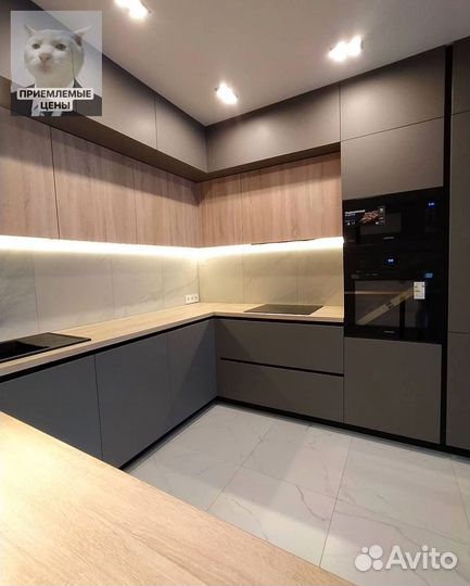 Кухонный гарнитур угловой