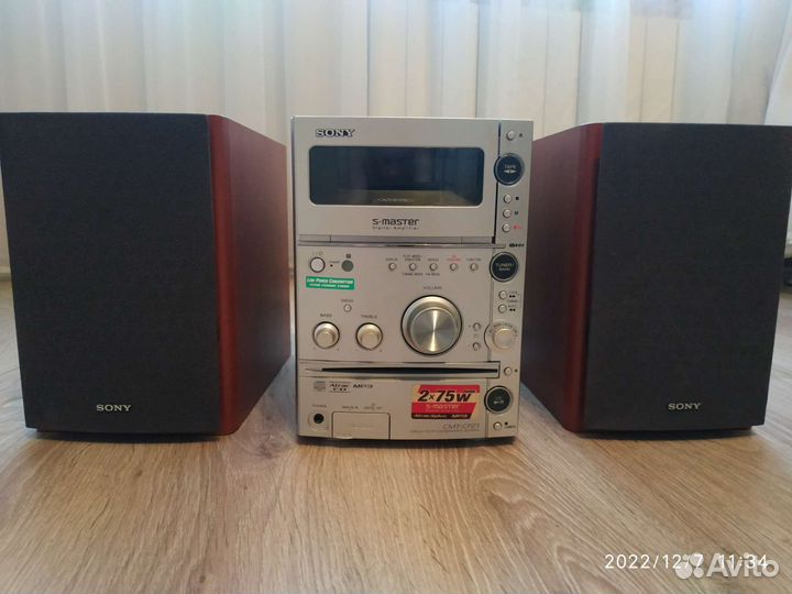 Музыкальный центр sony