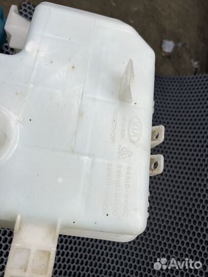 Бачок омытеля Kia Ceed ED