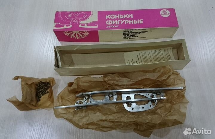 Коньки фигурные детские. Размер 22. Лезвия Москва