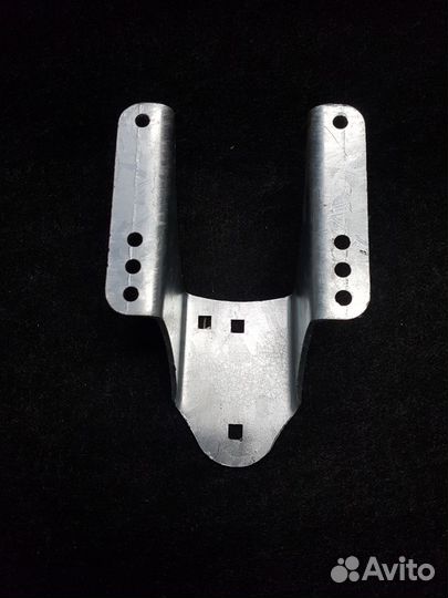 Прицепа Кронштейн для запасного колеса