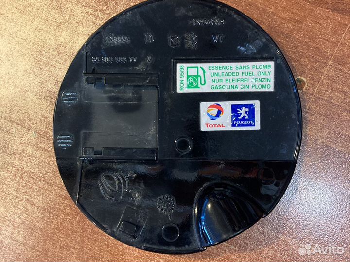 Лючок бензобака пежо 308