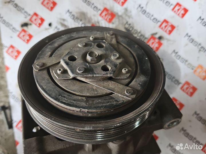 Компрессор кондиционера ниссан Maxima Cefiro