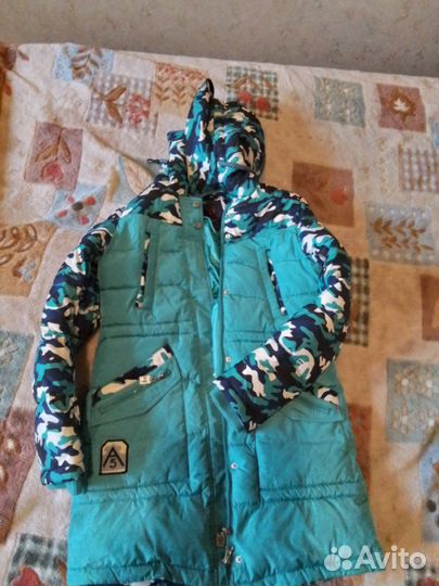 Куртка пуховик женский 46