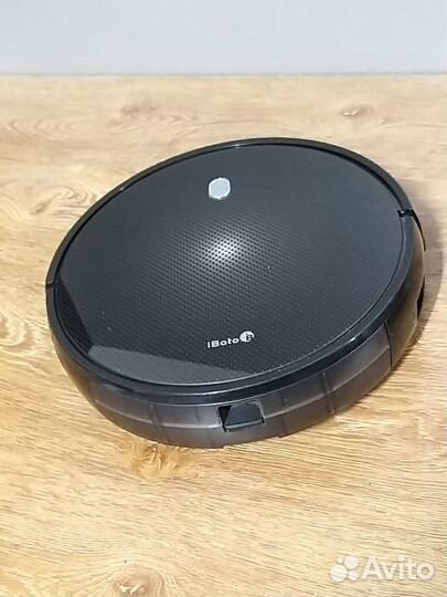 Робот-пылесос iBoto Smart Aqua
