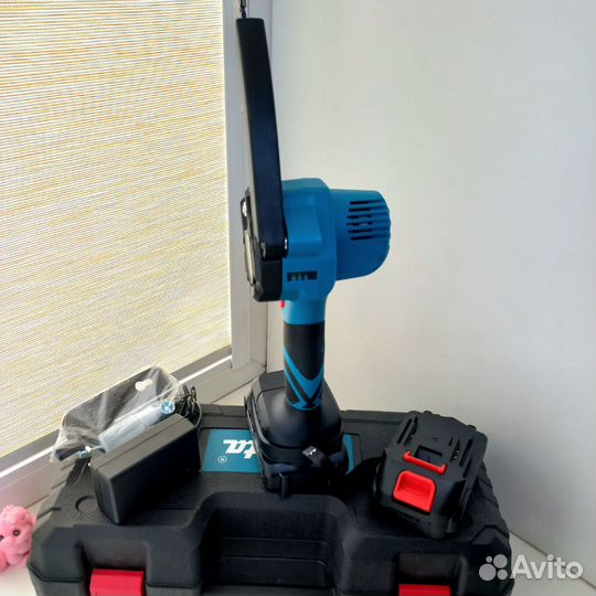 Сучкорез цепная пила аккумуляторная Makita