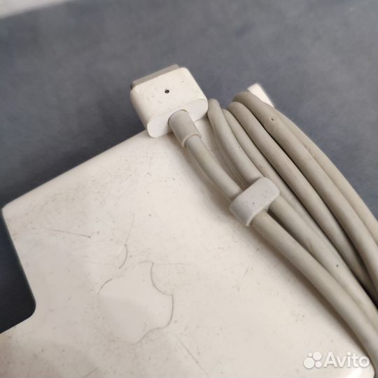 Блок питания Apple 16.5V 3.65A (60W) magsafe A1184