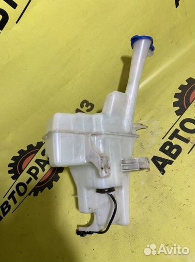 Бачок омывателя Hyundai Solaris