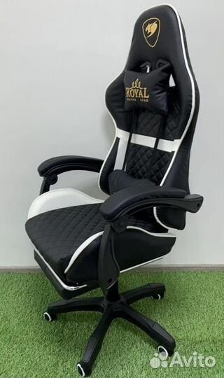 Офисное кресло (геймерское). Кресло для директора