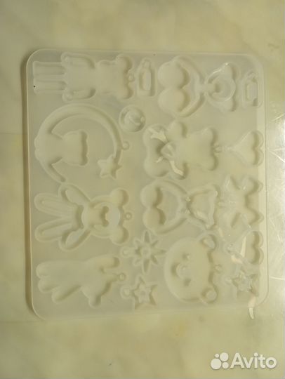 Силиконовые молды и блёстки