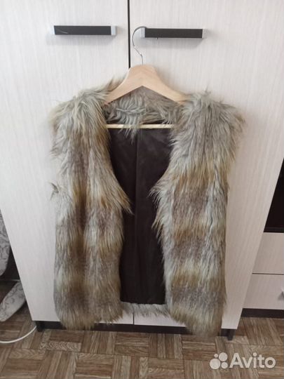 Жилетка женская утепленная