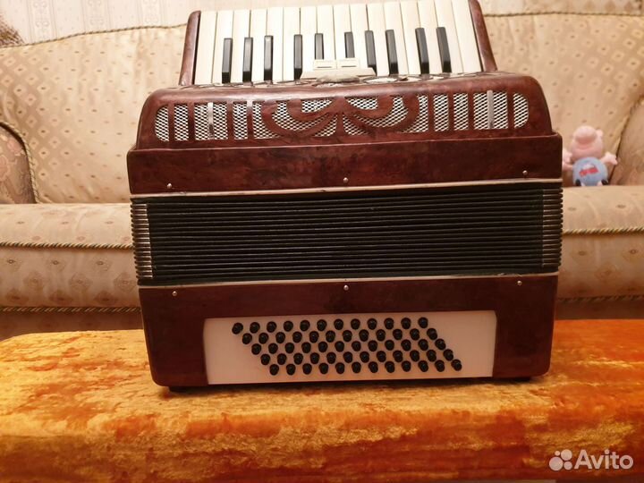 Аккордеон Юность 3. Лот 2. Видео