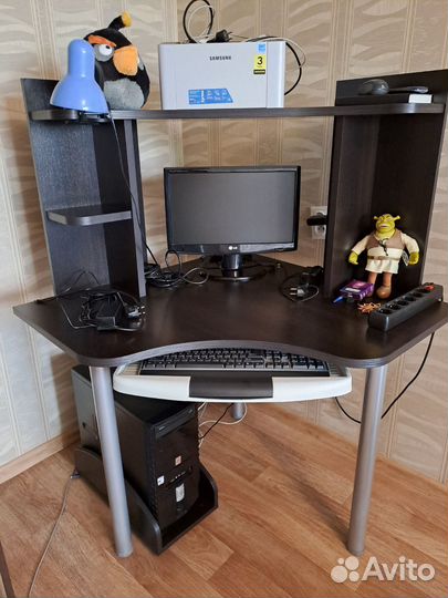 Компьютерный стол бу