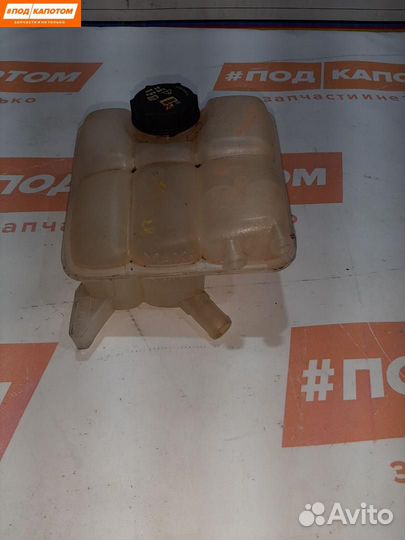 Бачок расширительный Ford Kuga 2 2013 8V61-8K218A