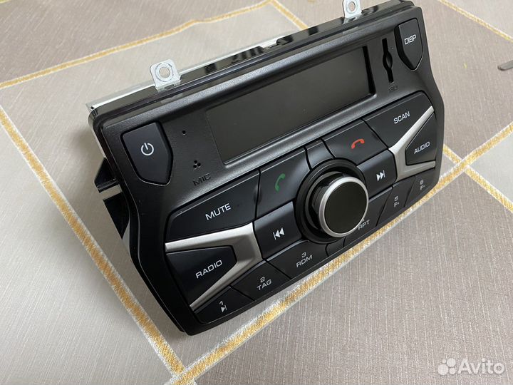 Магнитола на LADA vesta