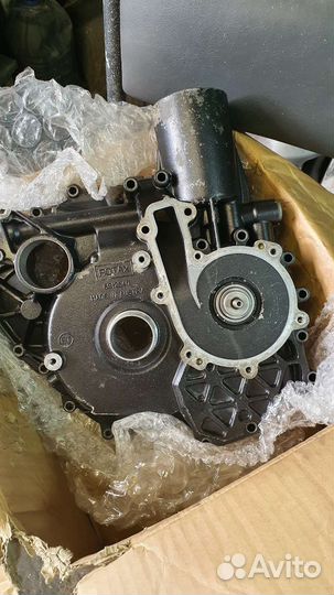 Крышка с маслянным насосом для гидроцикла brp