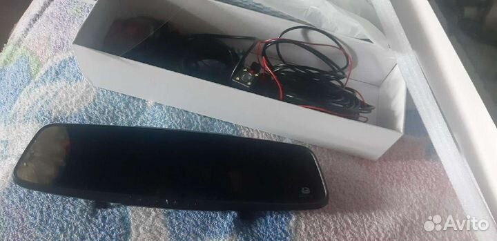 Зеркало заднего вида с видео регистратором