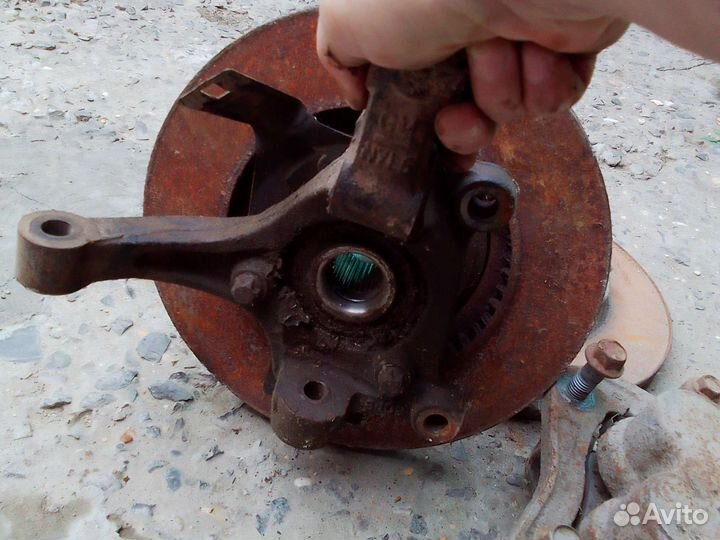 Ступицы с цапфой, с тормозными дисками