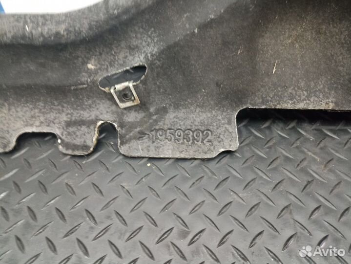 Защита двигателя правая Daf XF106