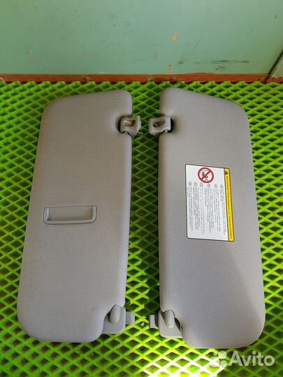 Козырек солнцезащитный левый правый комплект Kia R