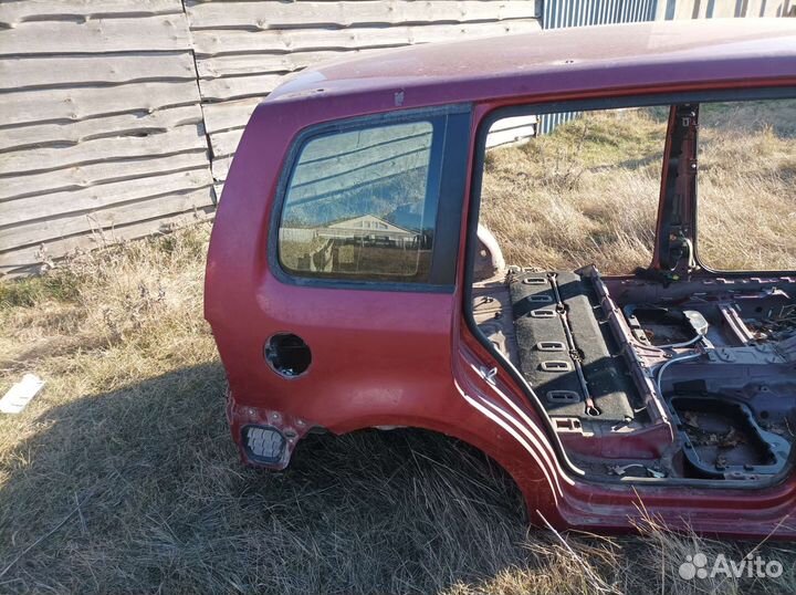 Крыло заднее правое Volkswagen Touran 1T