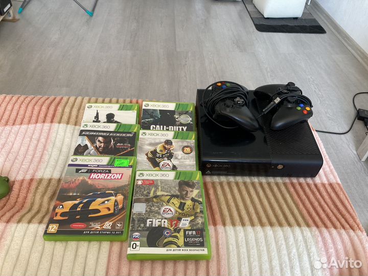 Xbox 360 250gb +2 джойстика с зарядными+игры