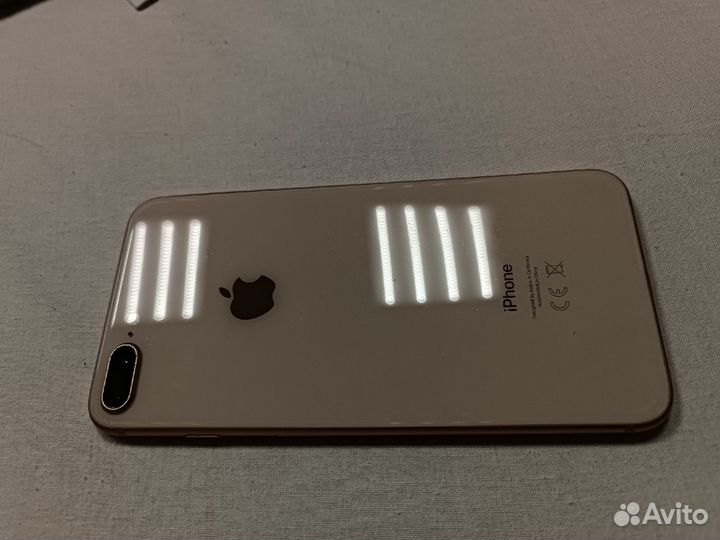 iPhone 8 Plus, 64 ГБ