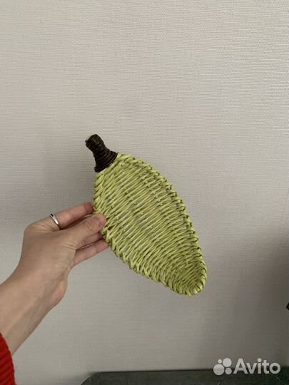 Поднос декоративный листочек из бумажной лозы