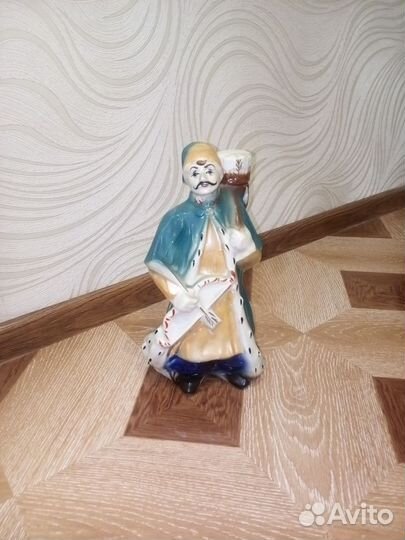 Бутылка декоративная керамическая