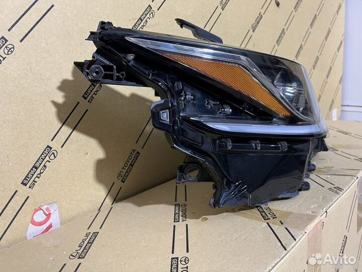 Фара правая Lexus Es 7