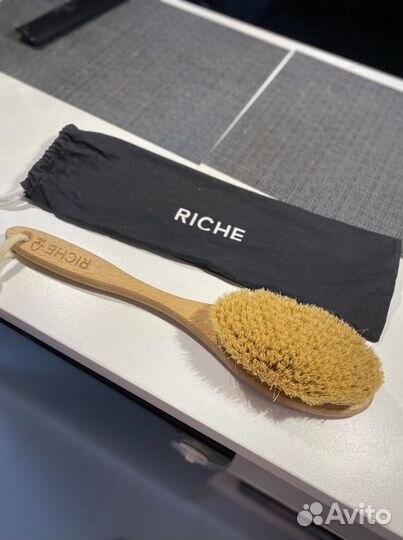 Щетка массажная Riche оригинал