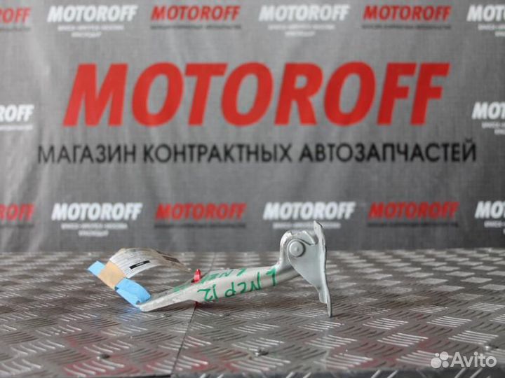 Шарнир капота Тойота Витц/Платц NCP20/NCP10 А965