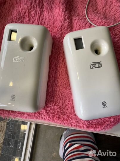 Диспенсер для аэрозольного освежителя воздуха Tork