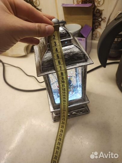 Новогодний фонарь со снегом