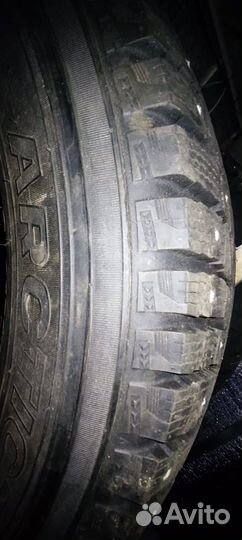 Maxxis ArcticTrekker NP3 245/70 R16